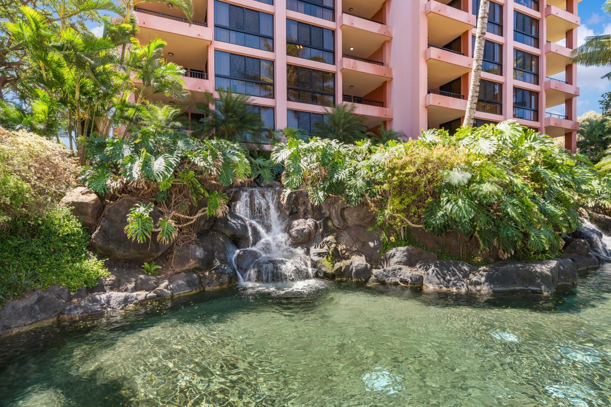 Kahana Falls Resort Napili-Honokowai Exteriör bild
