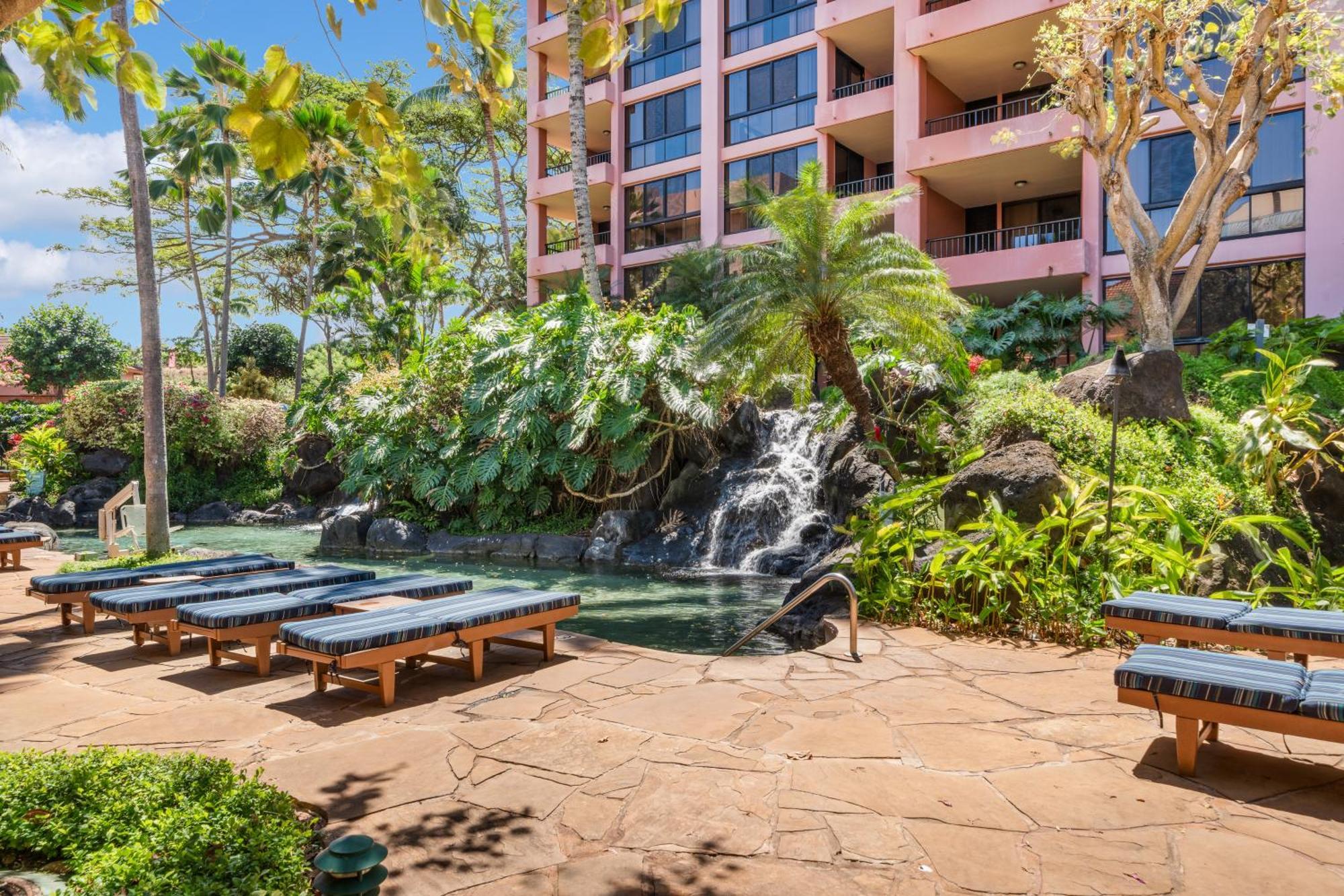 Kahana Falls Resort Napili-Honokowai Exteriör bild